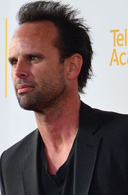Walton_Goggins_March_19,_2014_(cropped)